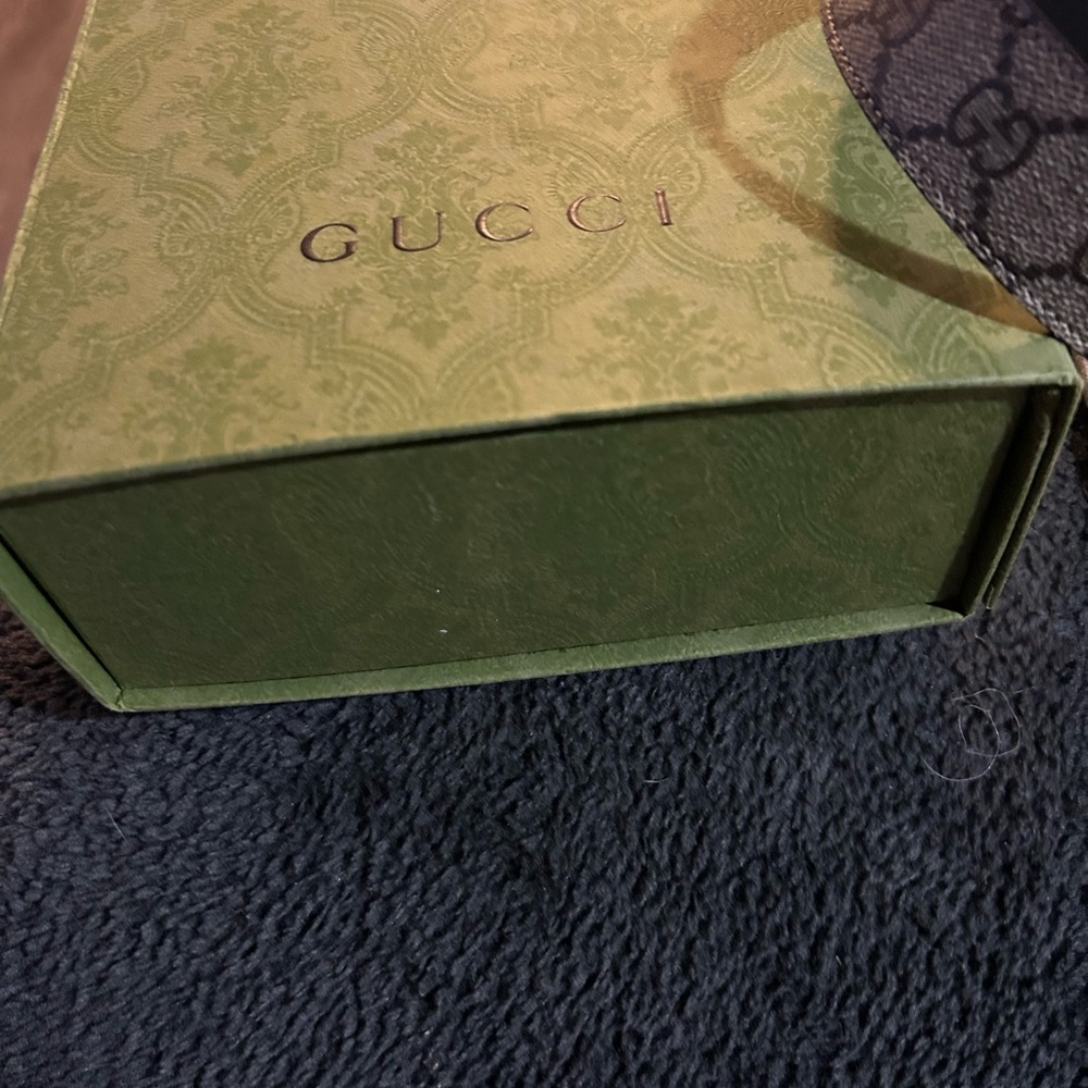 Gucci Black and Gold Women's Belt - Picture 3 of 4